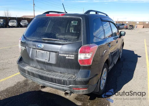2015 Subaru Forester 2.5I Premium z USA, uszkodzony, nr VIN JF2SJADC1FH573372